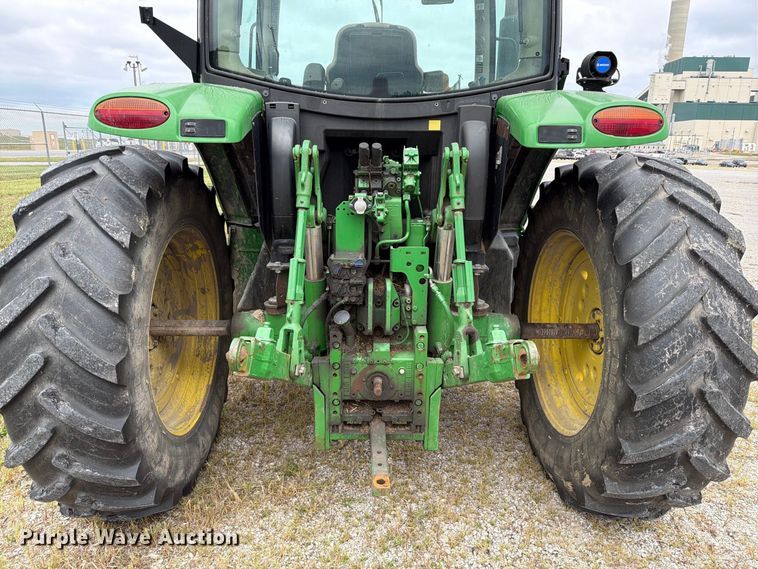 image for item FT6382 2015 John Deere 6120R MFWD tractor