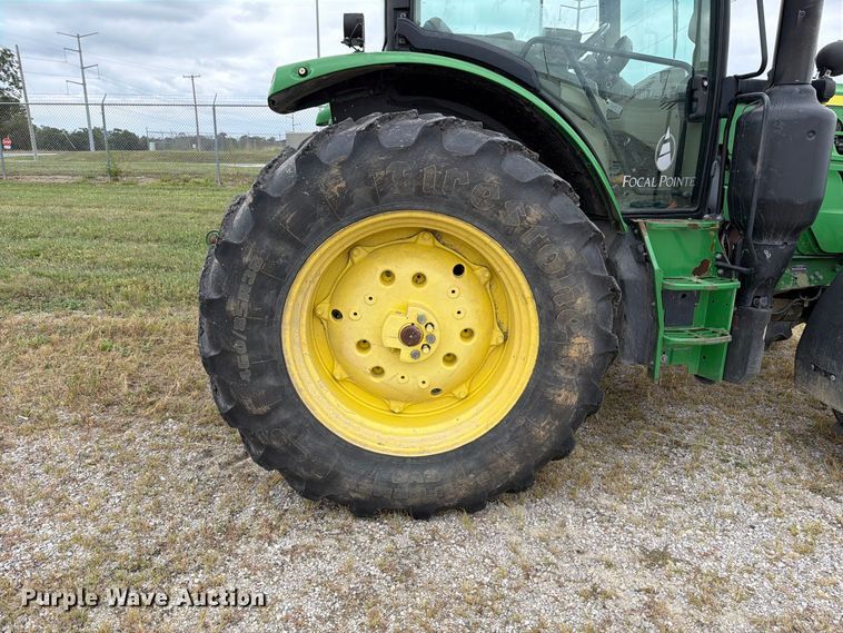 image for item FT6382 2015 John Deere 6120R MFWD tractor