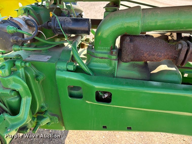 image for item FT6846 1947 John Deere B tractor