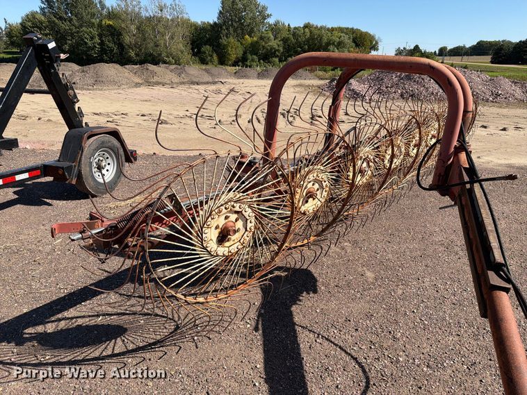 image for item FT6848 Columbia TR79 hay rake