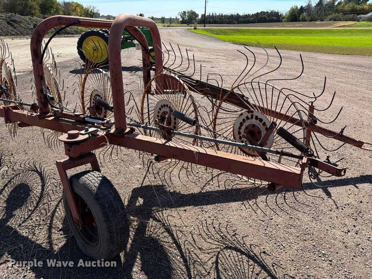 image for item FT6848 Columbia TR79 hay rake