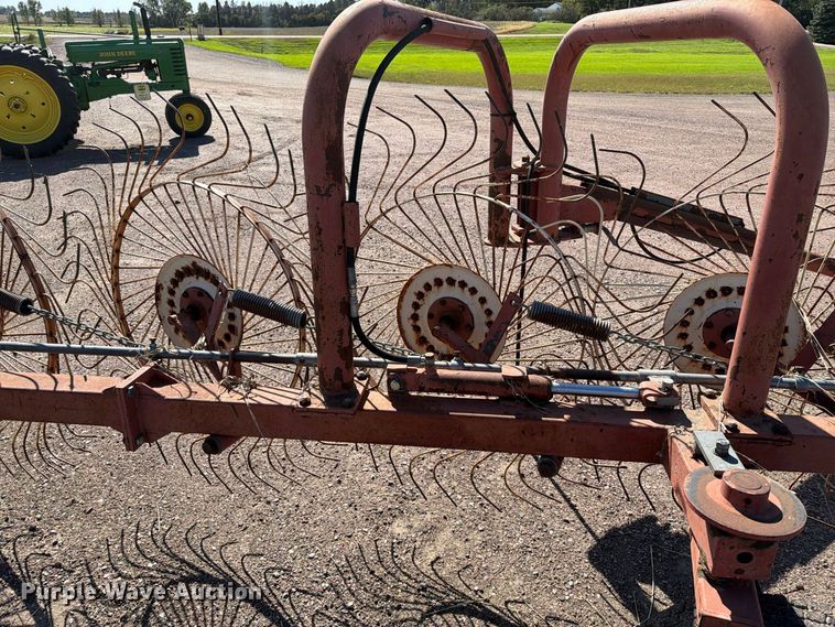 image for item FT6848 Columbia TR79 hay rake