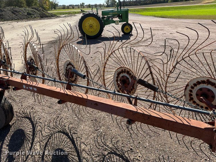 image for item FT6848 Columbia TR79 hay rake