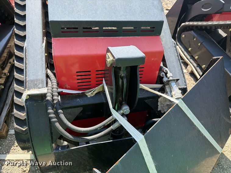 image for item NC9946 2024 Erie Industries SCL850 compact utility loader