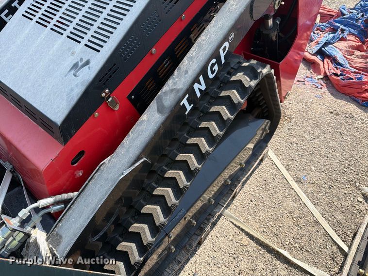 image for item NC9946 2024 Erie Industries SCL850 compact utility loader