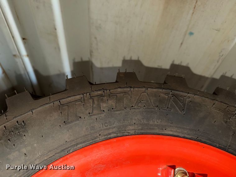 image for item NF9733 (4) tires and wheels