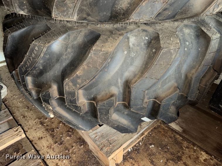 image for item NF9733 (4) tires and wheels