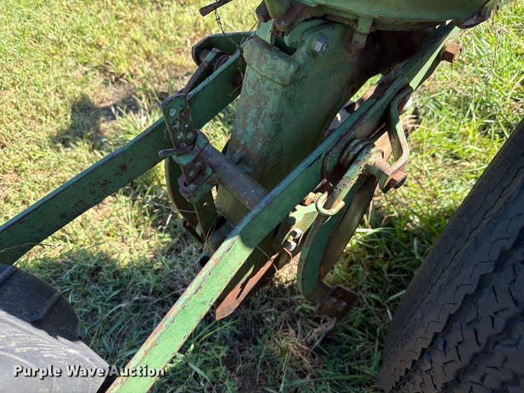 image for item NF9738 John Deere 494A planter