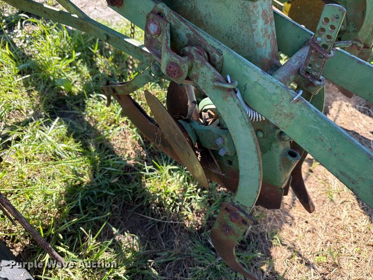 image for item NF9738 John Deere 494A planter
