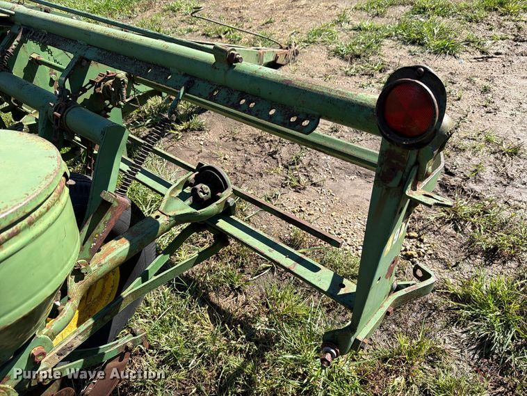 image for item NF9738 John Deere 494A planter