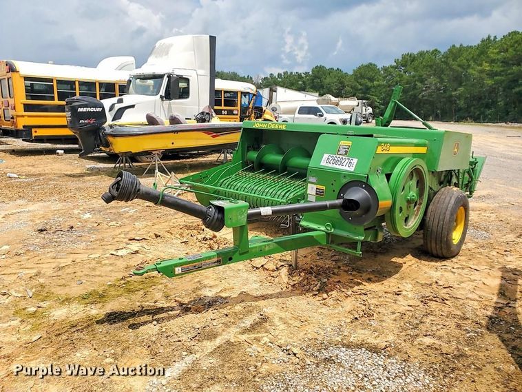 image for item YA4555 2019 John Deere 348T small square baler