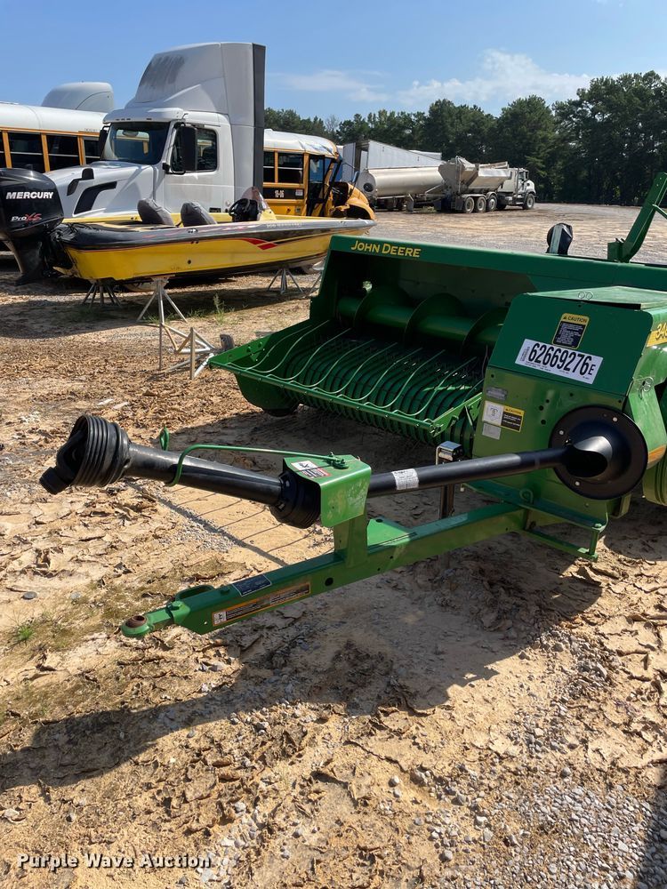 image for item YA4555 2019 John Deere 348T small square baler