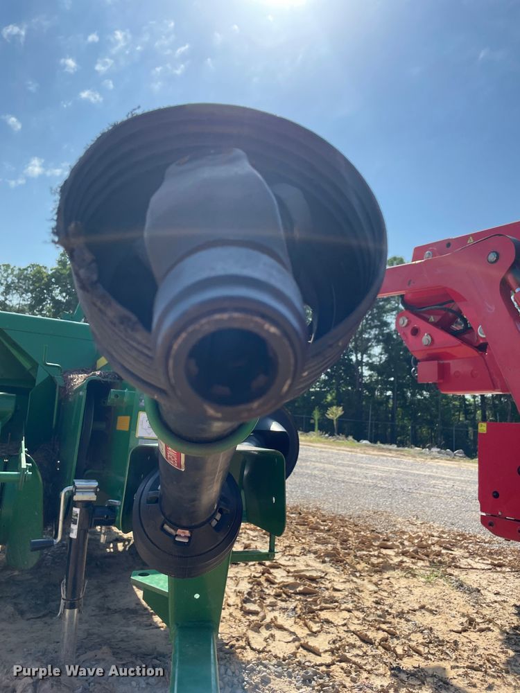 image for item YA4555 2019 John Deere 348T small square baler