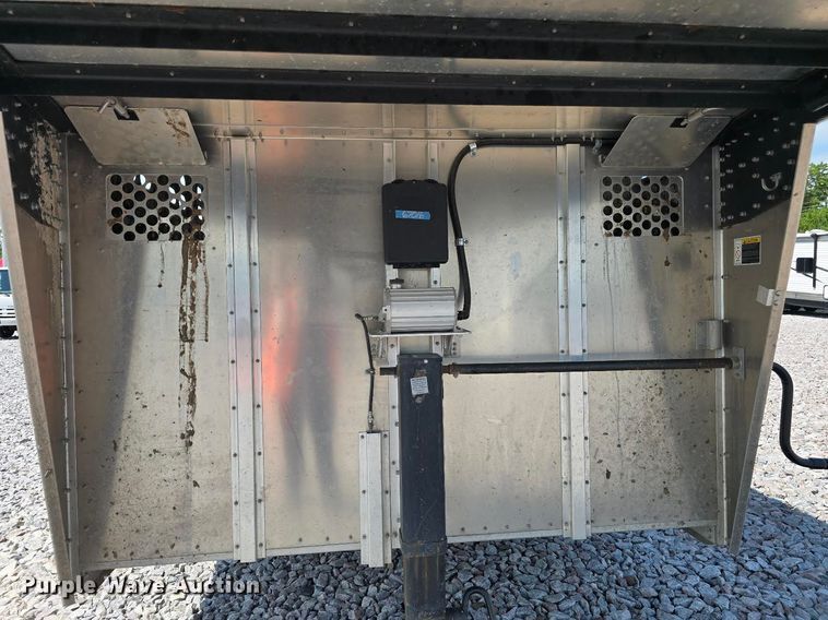 image for item YA4659 2025 Wilson PSGN 8428T livestock trailer