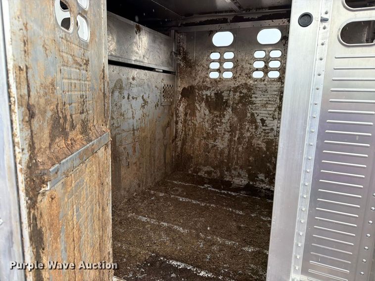 image for item YA4659 2025 Wilson PSGN 8428T livestock trailer