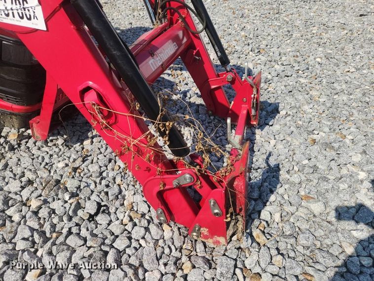 image for item YA4953 2020 Mahindra MFWD tractor
