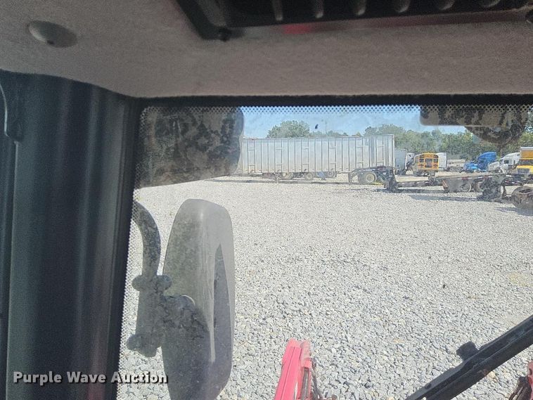 image for item YA4953 2020 Mahindra 6065 MFWD tractor