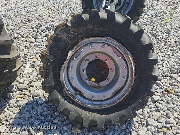image for item YA4953 2020 Mahindra 6065 MFWD tractor