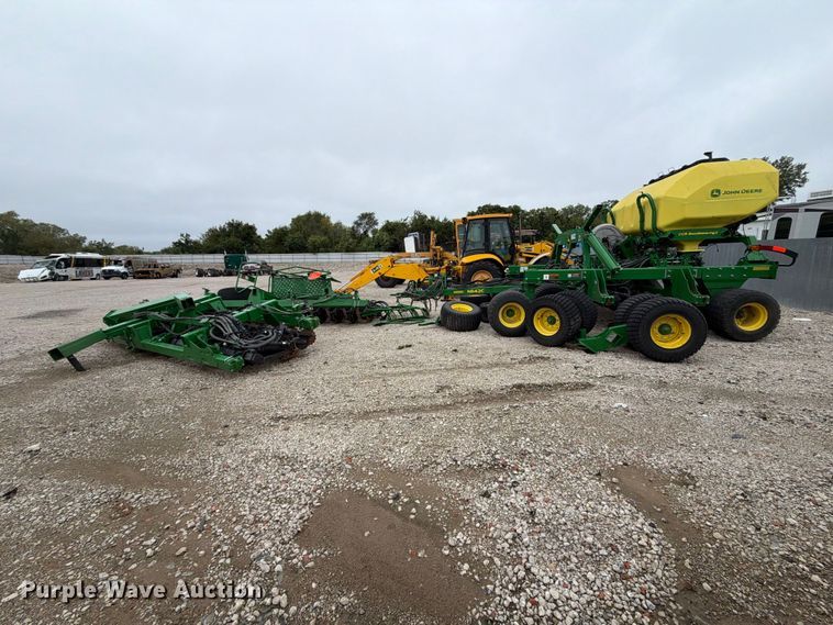 image for item YA5150 2023 John Deere N542C no-till air seeder