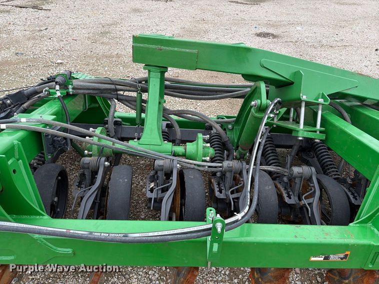 image for item YA5150 2023 John Deere N542C no-till air seeder