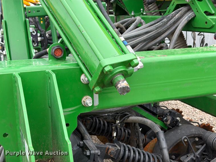 image for item YA5150 2023 John Deere N542C no-till air seeder