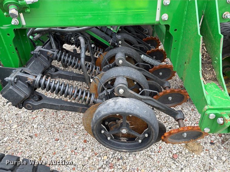 image for item YA5150 2023 John Deere N542C no-till air seeder