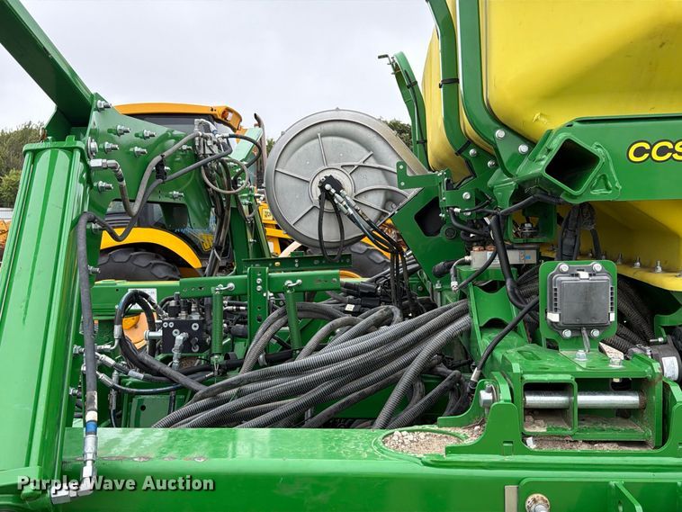 image for item YA5150 2023 John Deere N542C no-till air seeder