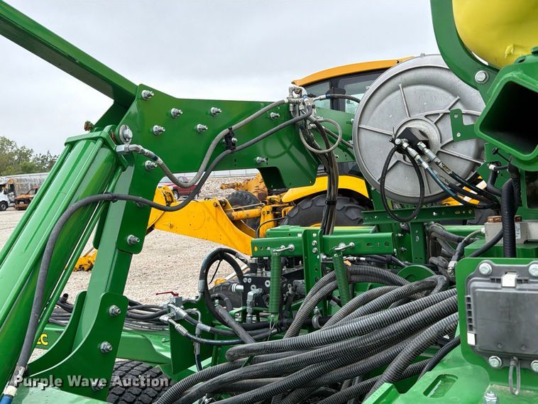 image for item YA5150 2023 John Deere N542C no-till air seeder