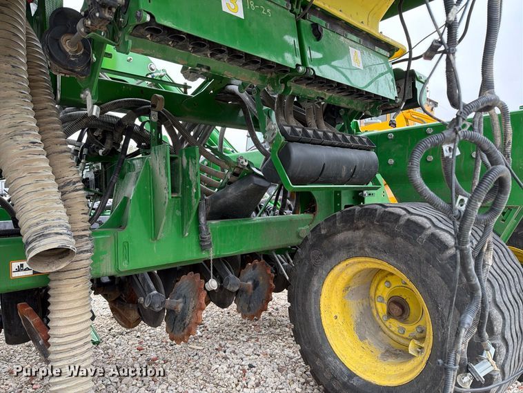 image for item YA5150 2023 John Deere N542C no-till air seeder