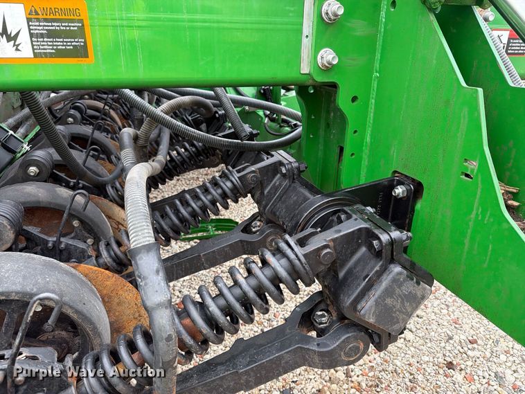 image for item YA5150 2023 John Deere N542C no-till air seeder