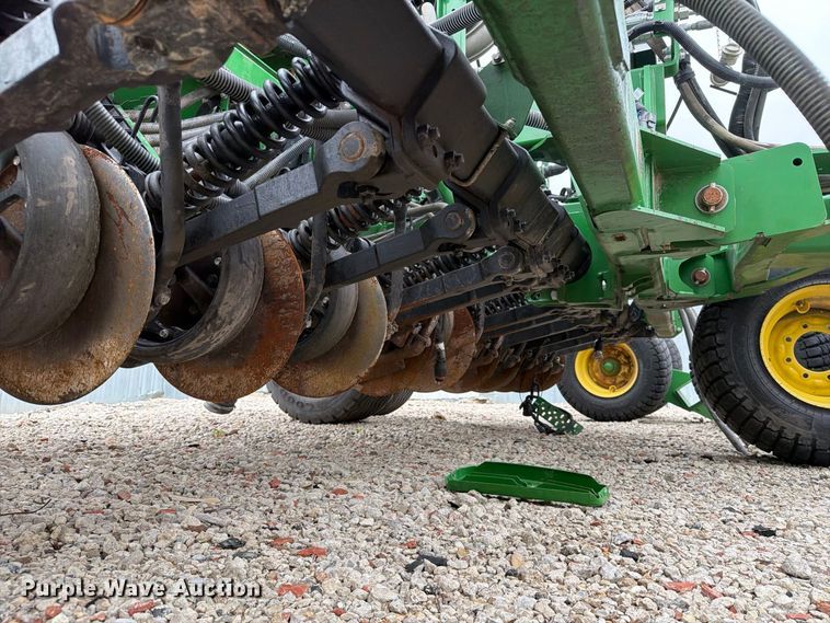 image for item YA5150 2023 John Deere N542C no-till air seeder