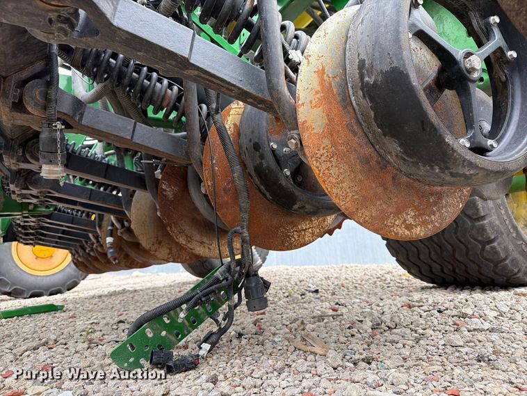 image for item YA5150 2023 John Deere N542C no-till air seeder