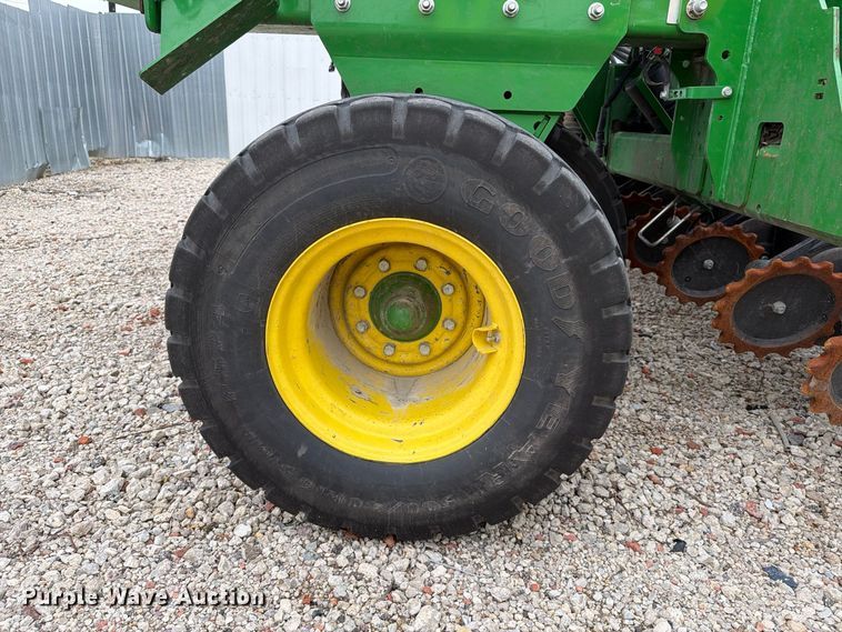 image for item YA5150 2023 John Deere N542C no-till air seeder