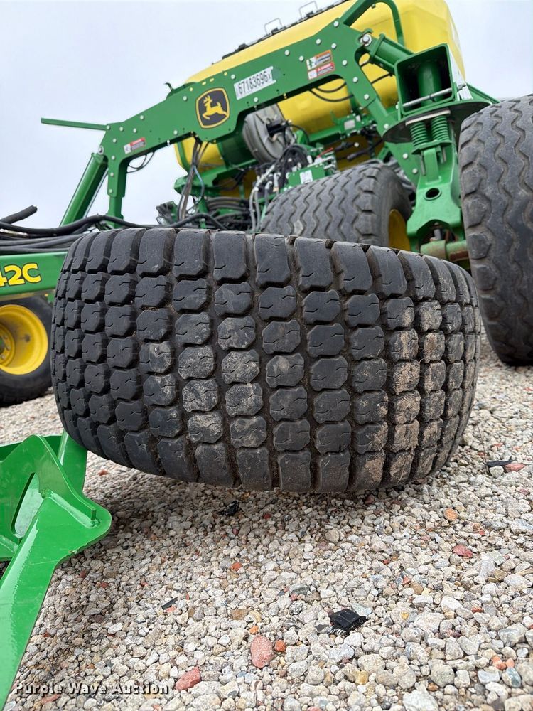 image for item YA5150 2023 John Deere N542C no-till air seeder