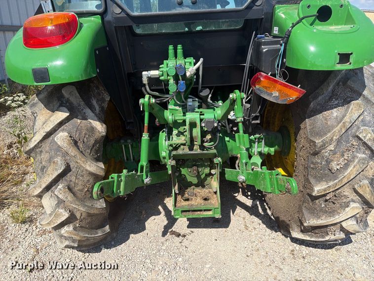 image for item YA5174 2023 John Deere 5100E MFWD tractor