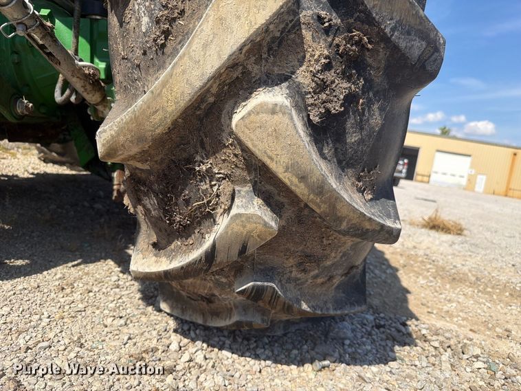 image for item YA5174 2023 John Deere 5100E MFWD tractor