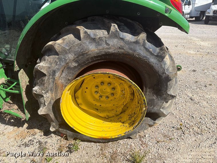 image for item YA5174 2023 John Deere 5100E MFWD tractor