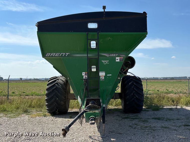 image for item YA5196 Brent 1082 grain cart