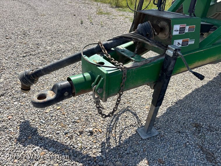 image for item YA5196 Brent 1082 grain cart