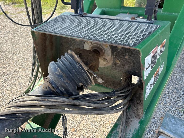 image for item YA5196 Brent 1082 grain cart