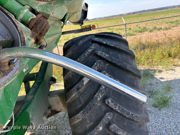 image for item YA5196 Brent 1082 grain cart