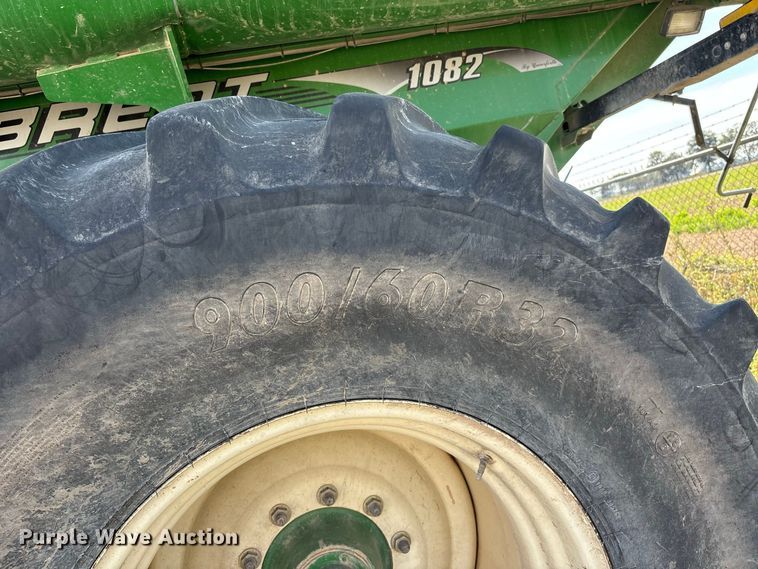image for item YA5196 Brent 1082 grain cart