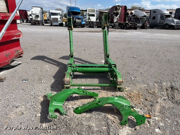 image for item YA5288 2023 John Deere 520M loader