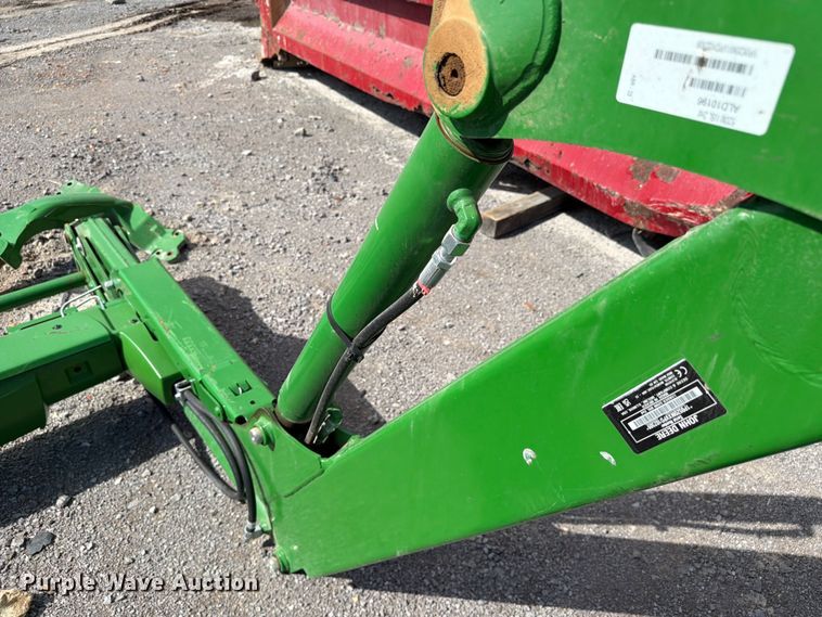 image for item YA5288 2023 John Deere 520M loader