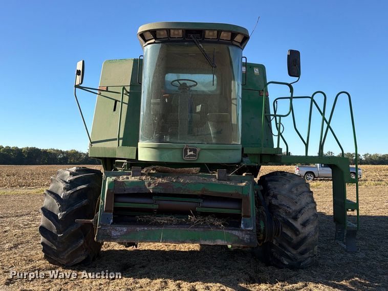 image for item YA5380 1994 John Deere 9600 RWA combine
