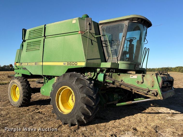 image for item YA5380 1994 John Deere 9600 RWA combine