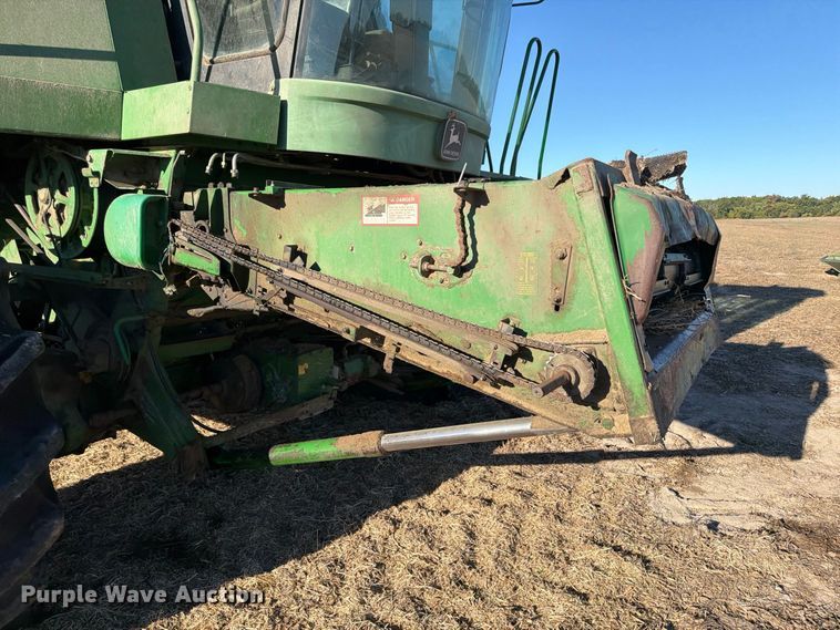 image for item YA5380 1994 John Deere 9600 RWA combine