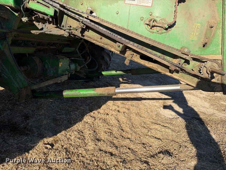 image for item YA5380 1994 John Deere 9600 RWA combine
