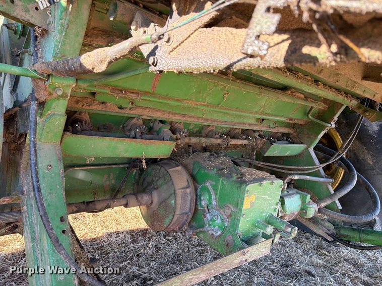 image for item YA5380 1994 John Deere 9600 RWA combine