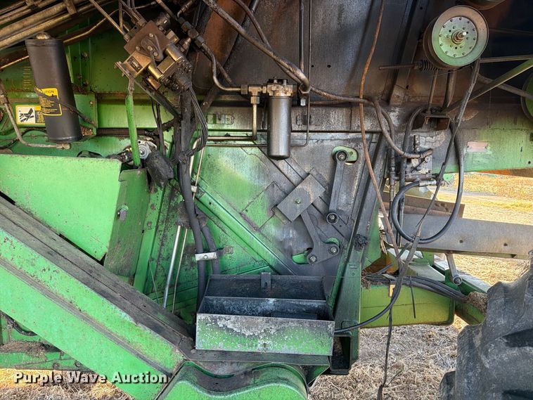 image for item YA5380 1994 John Deere 9600 RWA combine